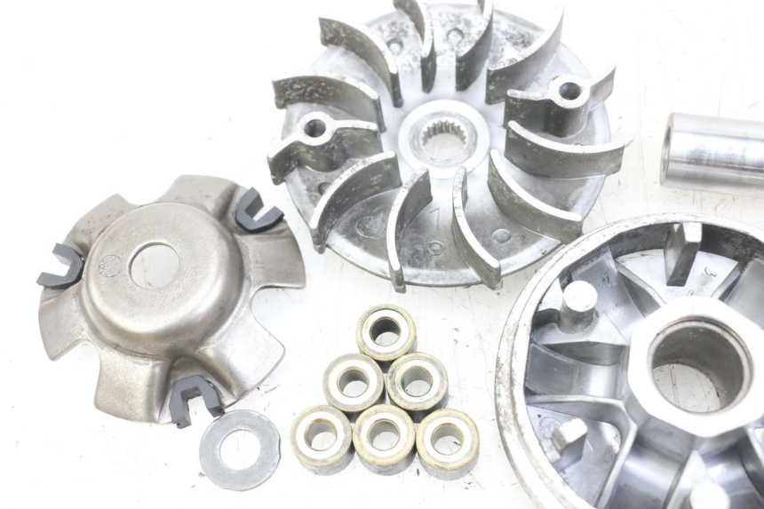 photo de VARIATORE GOES WIKI 125 (2010 - 2015) - Stato della superficie e materiale