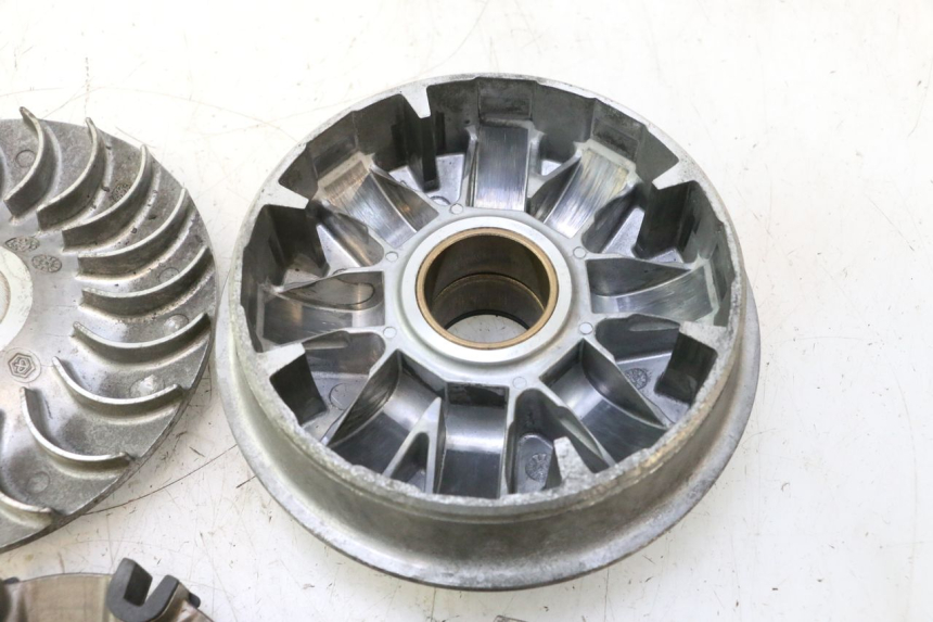 photo de VARIATORE GILERA GP 800 (2007 - 2013) - Altra angolazione