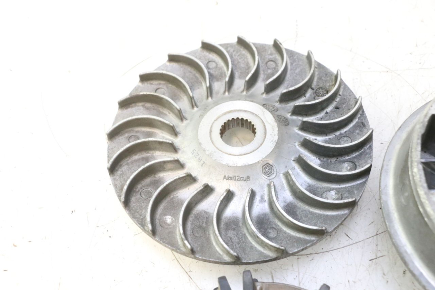 photo de VARIATORE GILERA GP 800 (2007 - 2013) - Primo piano tecnico