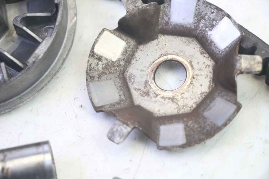 photo de VARIATORE SYM GTS EVO 125 (2009 - 2013) - Zoom sullo stato d'uso