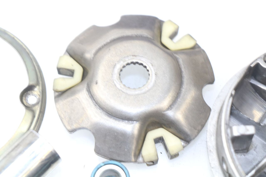 photo de Variatore PIAGGIO HEXAGON LX4 125 (1998 - 2001) - Dettagli dei punti di fissaggio