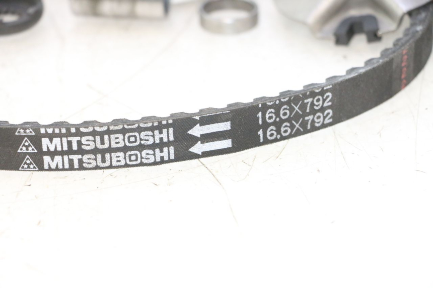 photo de VARIATORE KEEWAY HURRICANE 50 (2006 - 2019) - Caratteristiche distintive