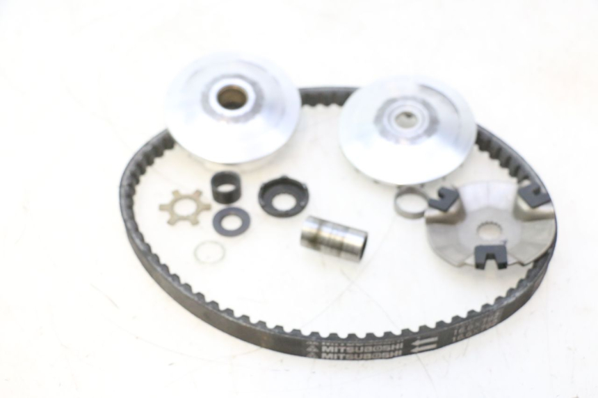 photo de VARIATORE KEEWAY HURRICANE 50 (2006 - 2019) - Stato della superficie e materiale