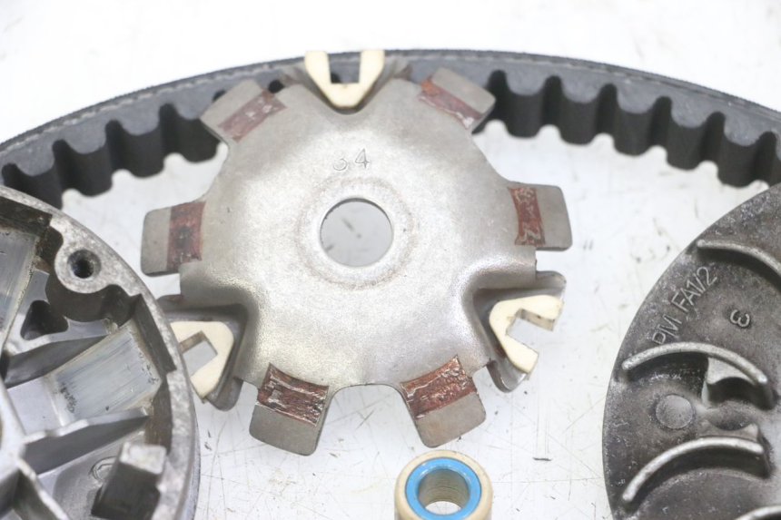 photo de VARIATORE PEUGEOT JET FORCE CARBU 50 (2003 - 2016) - Altra vista dell'articolo