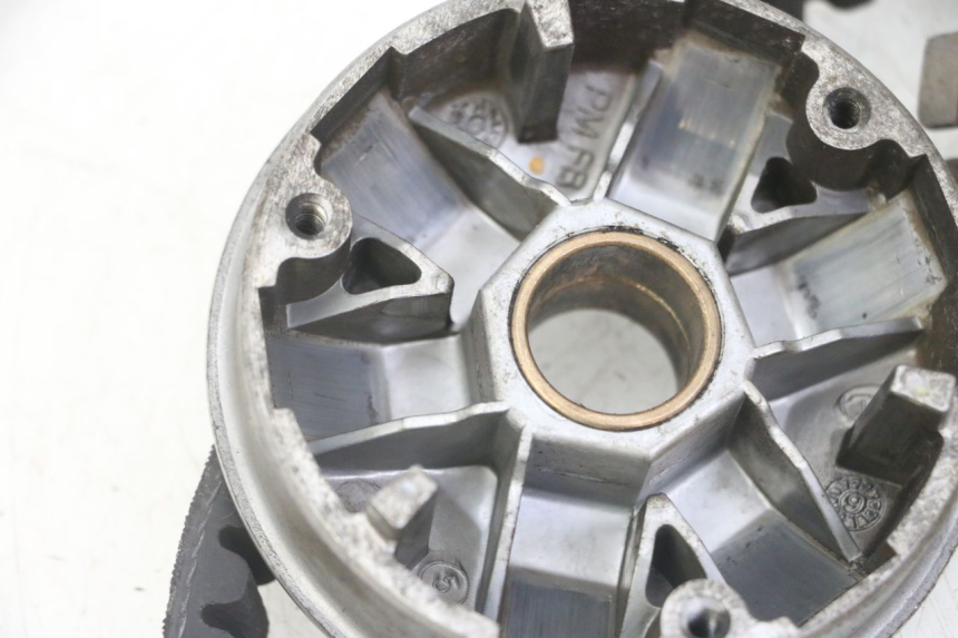 photo de VARIATORE PEUGEOT JET FORCE CARBU 50 (2003 - 2016) - Caratteristiche distintive