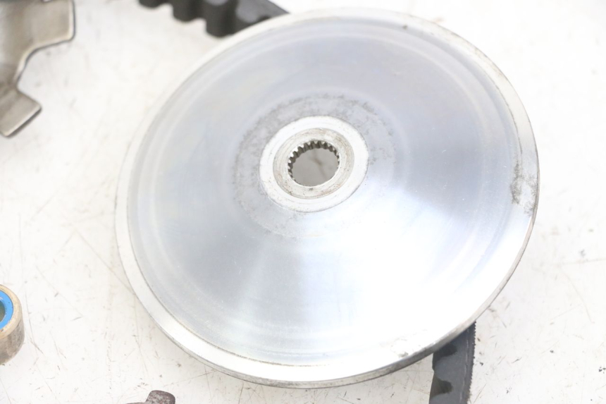 photo de VARIATORE PEUGEOT JET FORCE CARBU 50 (2003 - 2016) - Dettagli dei punti di fissaggio