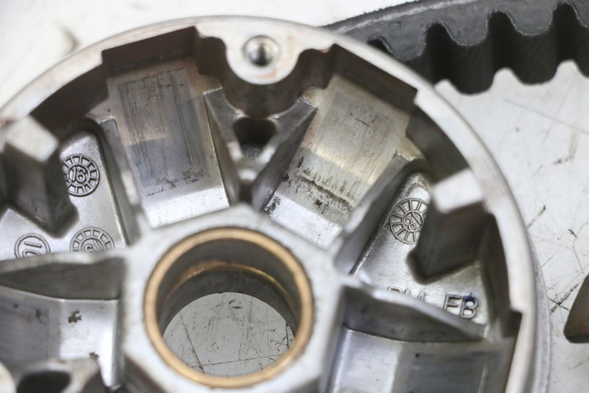 photo de VARIATORE PEUGEOT KISBEE 2T 50 (2018 - 2022) - Caratteristiche distintive