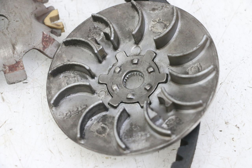 photo de VARIATORE PEUGEOT KISBEE 2T 50 (2018 - 2022) - Primo piano ad alta risoluzione