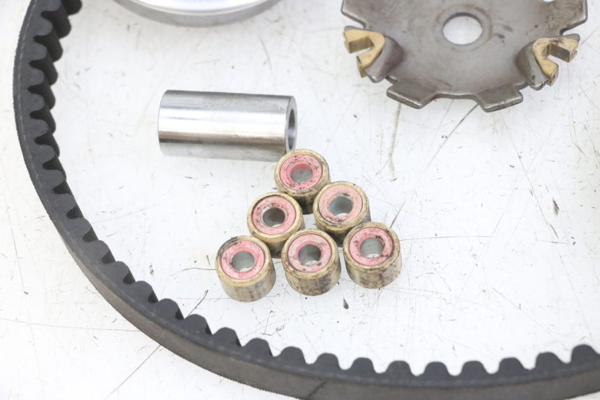 photo de VARIATORE PEUGEOT KISBEE 2T 50 (2018 - 2022) - Dettagli dei punti di fissaggio