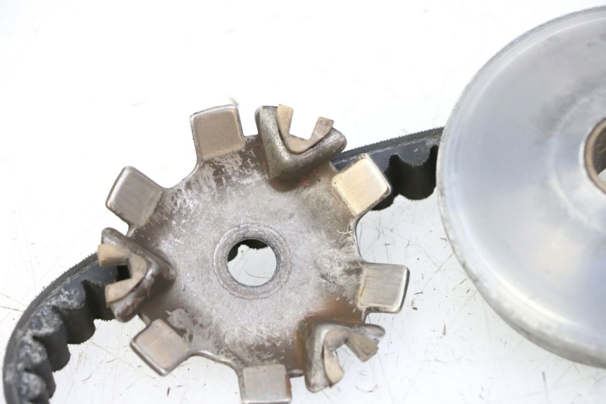 photo de VARIATORE PEUGEOT KISBEE 2T 50 (2010 - 2017) - Zoom sullo stato d'uso