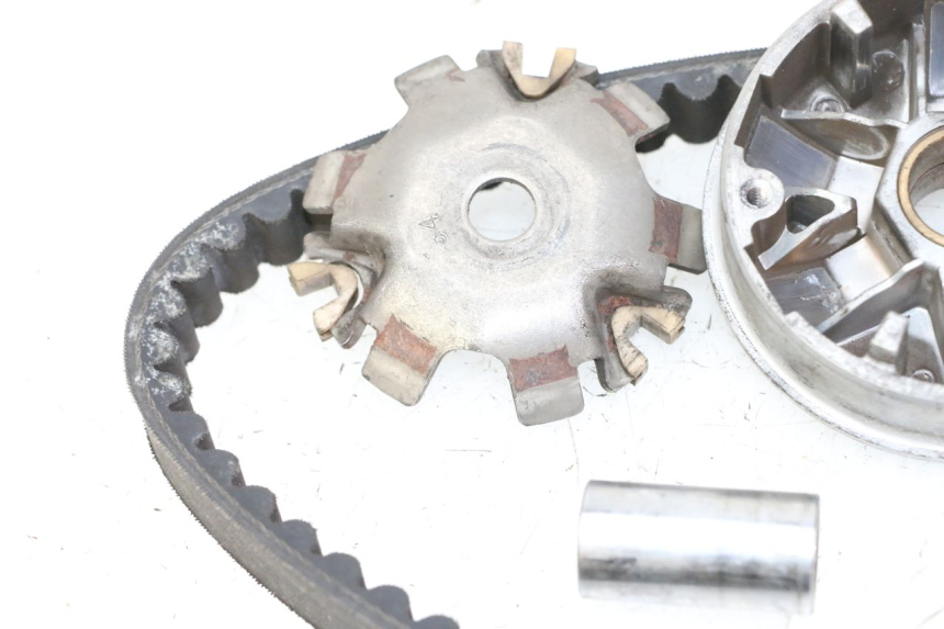 photo de VARIATORE PEUGEOT KISBEE 2T 50 (2010 - 2017) - Ricambio usato controllato