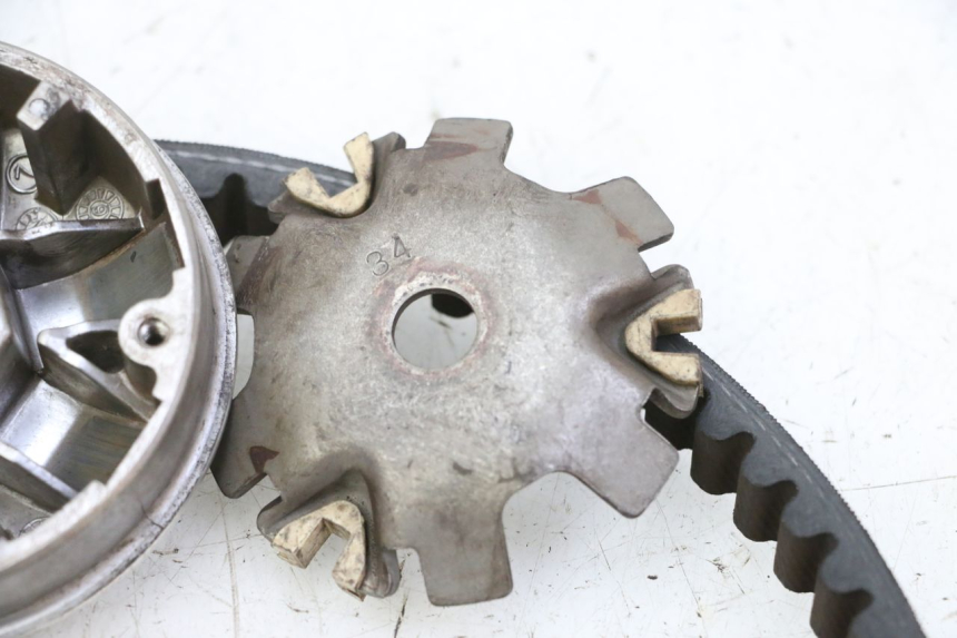 photo de VARIATORE PEUGEOT KISBEE 2T 50 (2010 - 2017) - Caratteristiche distintive