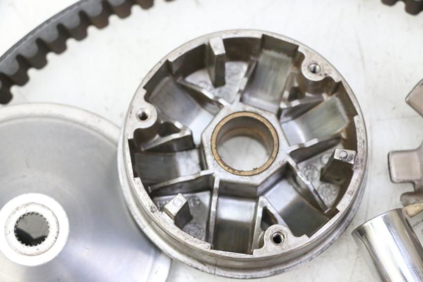 photo de VARIATORE PEUGEOT KISBEE 2T 50 (2010 - 2017) - Primo piano tecnico