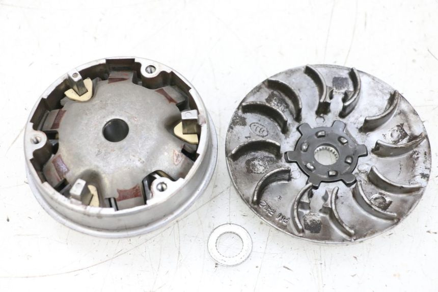 photo de VARIATORE PEUGEOT KISBEE 2T 50 (2010 - 2017) - Dettaglio del componente