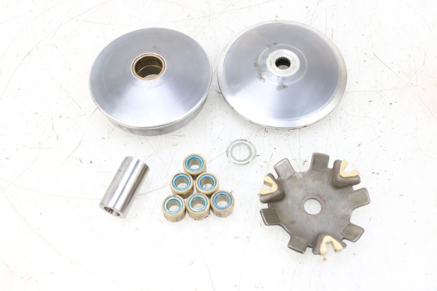 photo de VARIATORE PEUGEOT KISBEE 2T 50 (2010 - 2017) - Dettagli dei punti di fissaggio