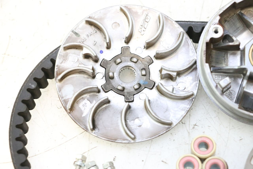 photo de VARIATORE PEUGEOT KISBEE 2T 50 (2018 - 2022) - Altra vista dell'articolo