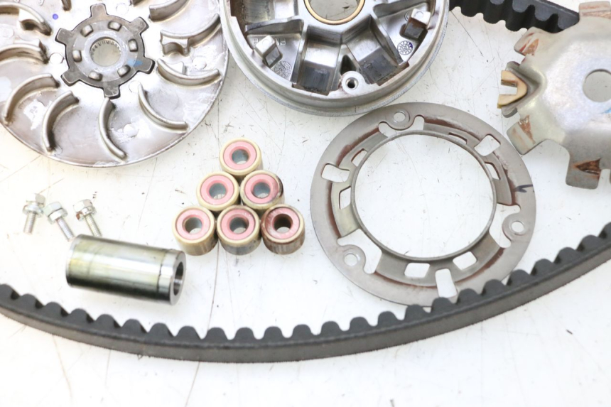 photo de VARIATORE PEUGEOT KISBEE 2T 50 (2018 - 2022) - Ricambio usato controllato