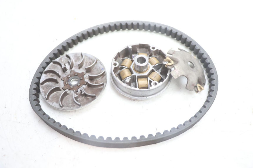 photo de VARIATORE PEUGEOT KISBEE 2T 50 (2010 - 2017) - Stato della superficie e materiale