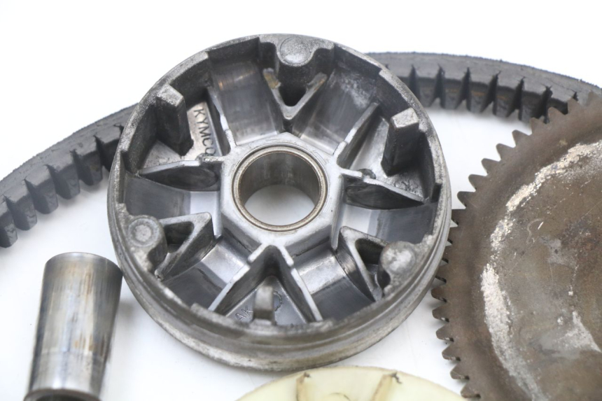 photo de VARIATORE PEUGEOT KISBEE 4T 50 (2018 - 2022) - Zoom sullo stato d'uso