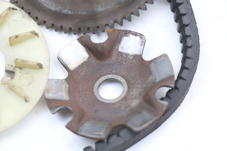 photo de VARIATORE PEUGEOT KISBEE 4T 50 (2018 - 2022) - Primo piano tecnico