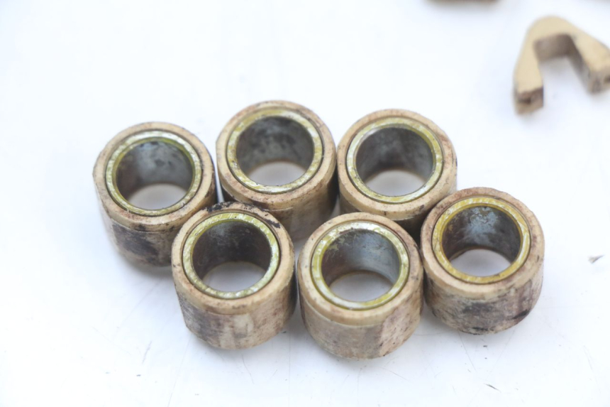 photo de VARIATORE PEUGEOT KISBEE 4T 50 (2018 - 2022) - Dettagli dei punti di fissaggio