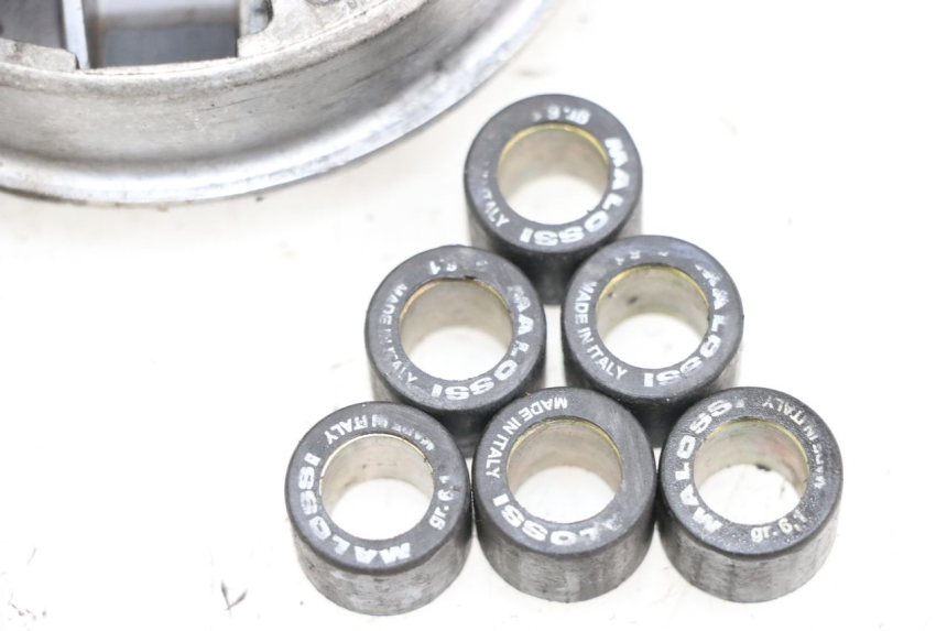 photo de VARIATORE PEUGEOT KISBEE 4T 50 (2010 - 2017) - Stato della superficie e materiale