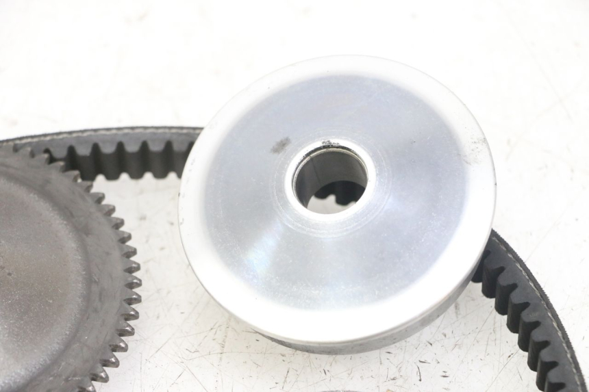 photo de VARIATORE PEUGEOT KISBEE 4T 50 (2018 - 2022) - Dettagli dei punti di fissaggio