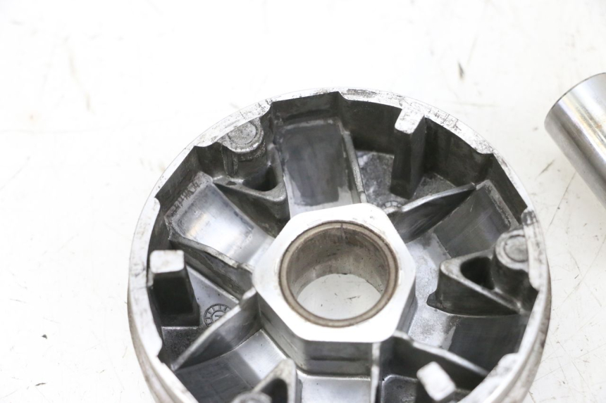 photo de VARIATORE PEUGEOT KISBEE 4T 50 (2010 - 2017) - Dettaglio del componente