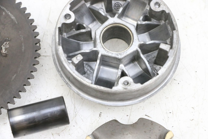 photo de VARIATORE PEUGEOT KISBEE 4T 50 (2010 - 2017) - Altra vista dell'articolo