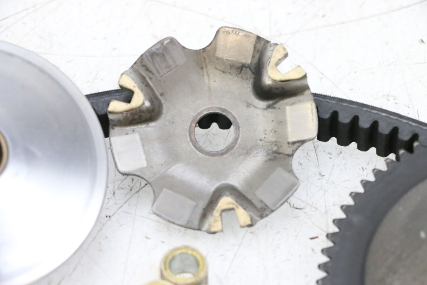 photo de VARIATORE PEUGEOT KISBEE 4T 50 (2018 - 2022) - Primo piano tecnico