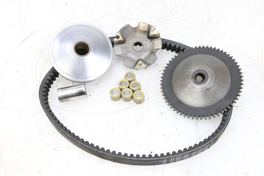 photo de VARIATORE PEUGEOT KISBEE 4T 50 (2018 - 2022) - Dettagli dei punti di fissaggio