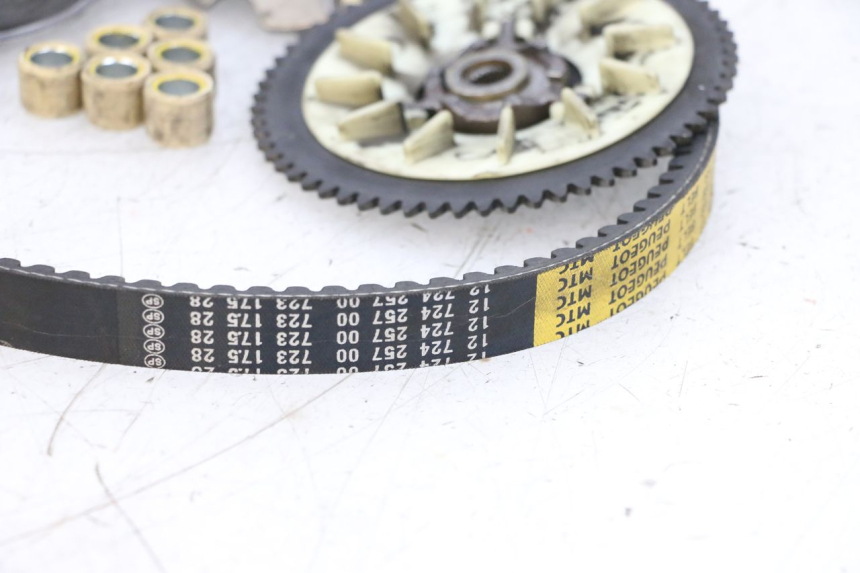 photo de VARIATORE PEUGEOT KISBEE 4T 50 (2018 - 2022) - Stato della superficie e materiale