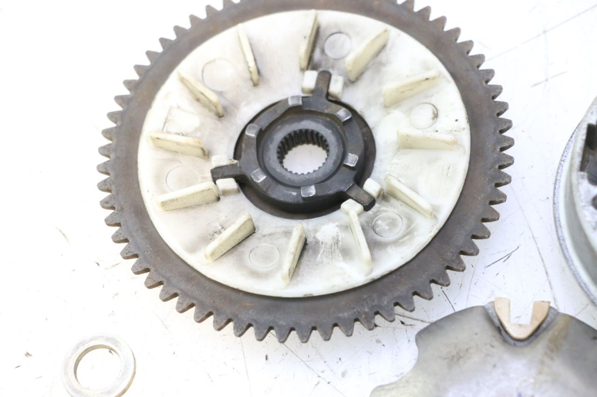 photo de VARIATORE PEUGEOT KISBEE 4T 50 (2010 - 2017) - Dettagli dei punti di fissaggio