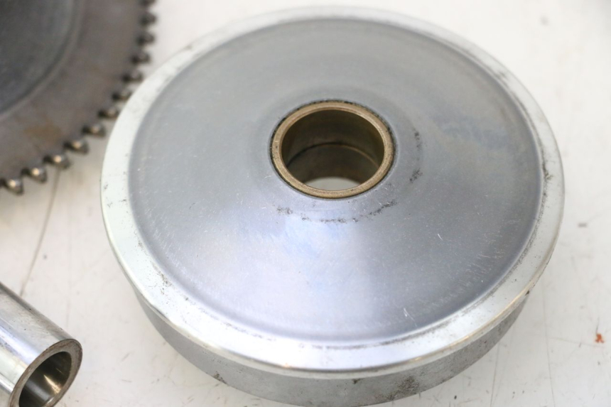 photo de VARIATORE PEUGEOT KISBEE 4T 50 (2010 - 2017) - Dettagli dei punti di fissaggio