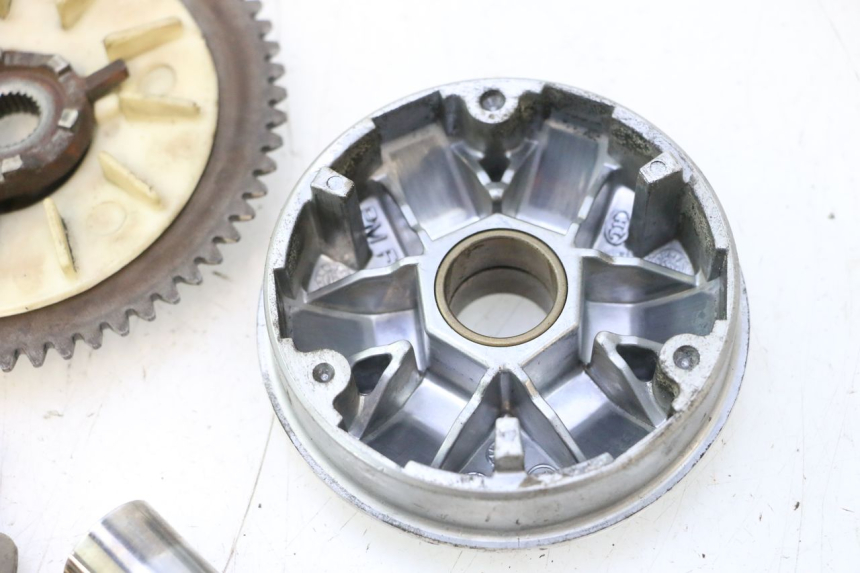 photo de VARIATORE PEUGEOT KISBEE 4T 50 (2010 - 2017) - Marcature e riferimenti originali