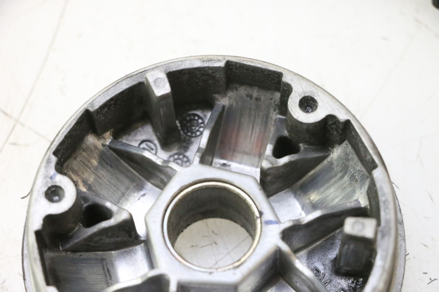 photo de VARIATORE PEUGEOT KISBEE 4T 50 (2023 - 2026) - Altra angolazione