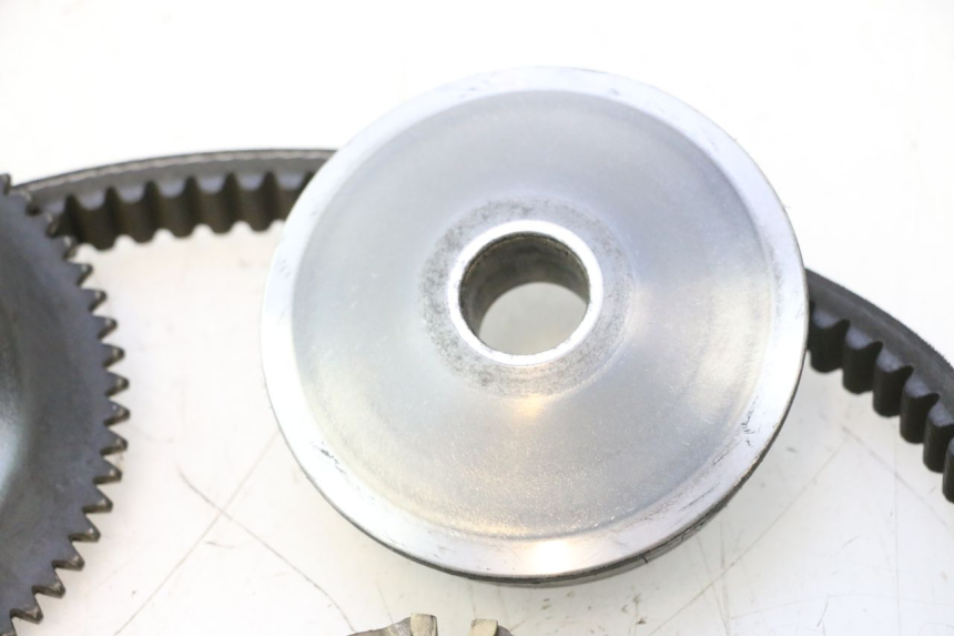 photo de VARIATORE PEUGEOT KISBEE 4T 50 (2023 - 2026) - Stato della superficie e materiale