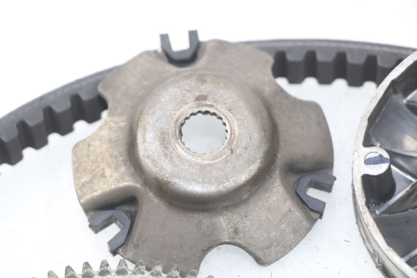 photo de Variatore PIAGGIO LIBERTY 4T 50 (2009 - 2015) - Marcature e riferimenti originali