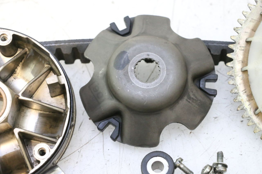 photo de VARIATORE PIAGGIO LIBERTY 50 (1998 - 2003) - Ispezione visiva dettagliata