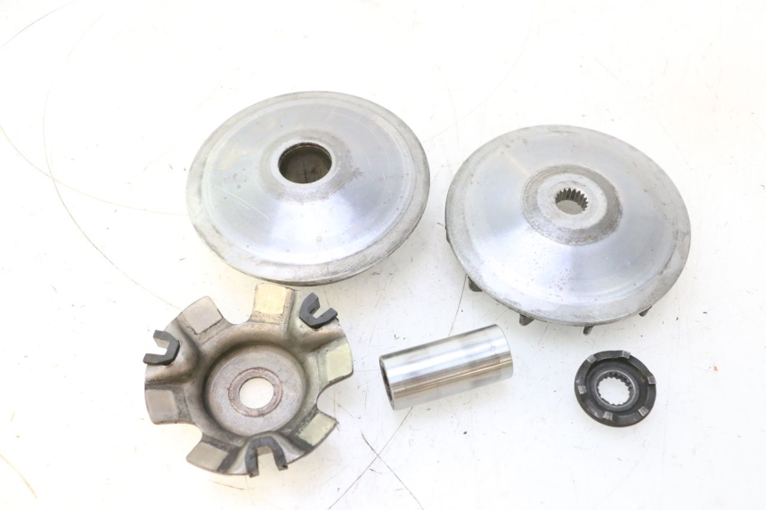 photo de Variatore KYMCO LIKE 125 (2009 - 2016) - Dettagli dei punti di fissaggio