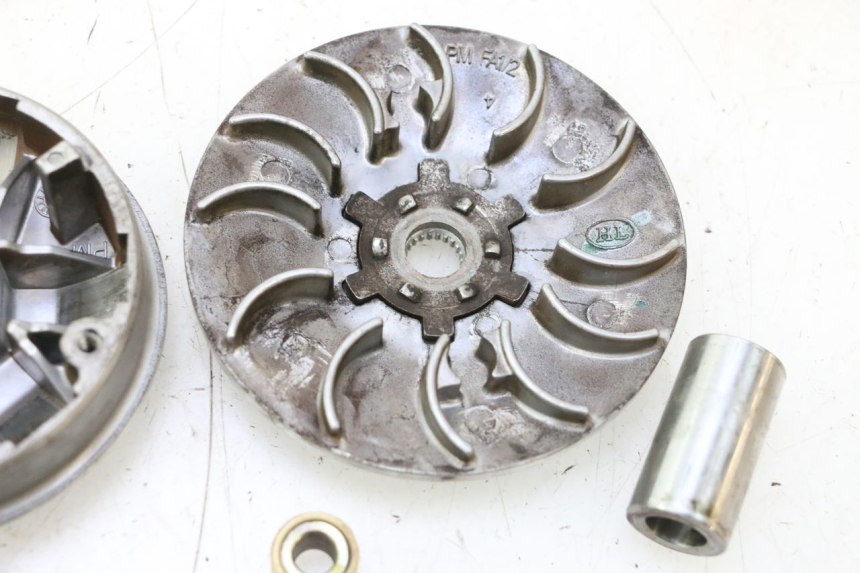 photo de VARIATORE PEUGEOT LUDIX 50 (2008 - 2017) - Stato della superficie e materiale