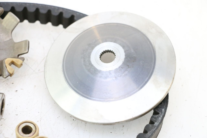photo de VARIATORE PEUGEOT LUDIX ONE 14P 50 (2004 - 2013) - Dettagli dei punti di fissaggio