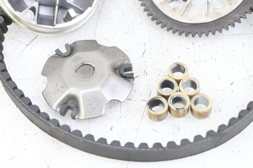 photo de VARIATORE MASH CITY 4T 50 (2018 - 2020) - Stato della superficie e materiale