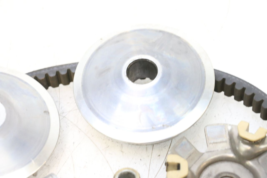 photo de VARIATORE KEEWAY MATRIX RX9 125 (2006 - 2007) - Dettagli dei punti di fissaggio