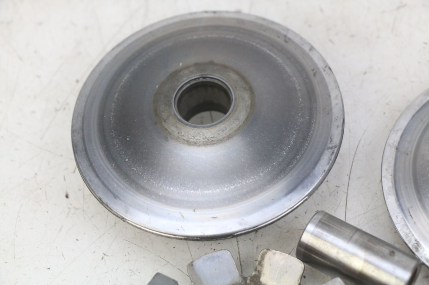 photo de VARIATORE SYM MIO 50 (2011 - 2017) - Altra angolazione