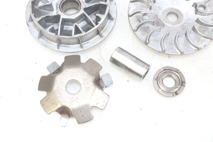 photo de VARIATORE SYM MIO 50 (2011 - 2017) - Ricambio usato controllato