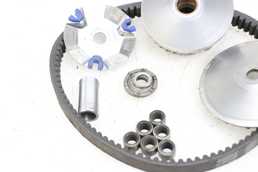 photo de VARIATORE SYM MIO 50 (2005 - 2010) - Altra angolazione