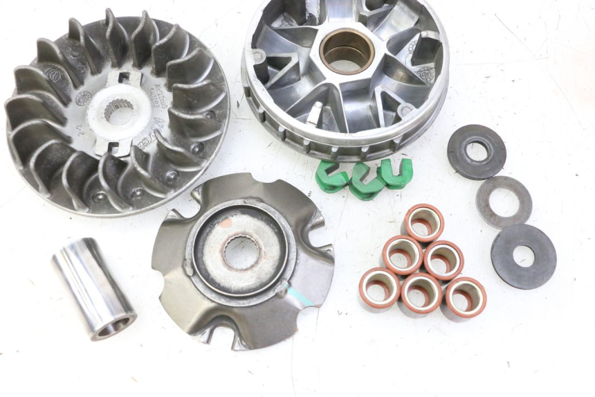 photo de VARIATORE PIAGGIO MP3 LT 300 (2010 - 2016) - Stato della superficie e materiale