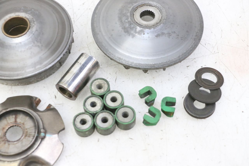 photo de VARIATORE PIAGGIO MP3 RL 250 (2006 - 2010) - Dettagli dei punti di fissaggio