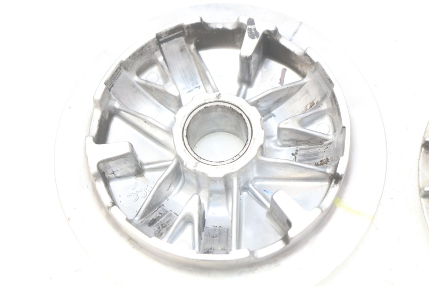 photo de VARIATORE YAMAHA N-MAX NMAX 125 (2017 - 2020) - Stato della superficie e materiale